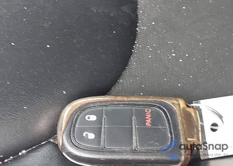 2019 Jeep Cherokee Latitude Plus Fwd z USA, uszkodzony, nr VIN 1C4PJLLBXKD154284